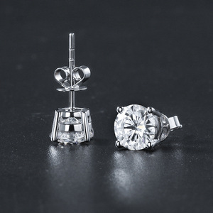 Orecchini Super Scintillanti con Zirconi <span class=keywords><strong>a</strong></span> Quattro Punte, Design Cielo Stellato, per Uomo e Donna, Modello Semplice con Otto Cuori e Otto Frecce - Product Image 3