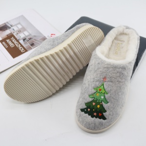 Precio al por Mayor: Pantuflas de Mujer para Primavera/Navidad, con Logotipo Personalizado, Cálidas para Invierno, Antideslizantes, Ligeras, Estilo Hotel, de TPR - Product Image 1