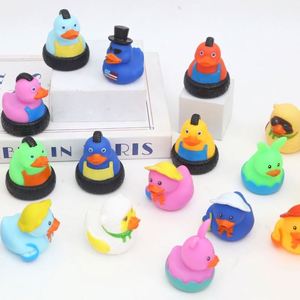 Canard en plastique irlandais Jeep Bunny de 5-6 cm, jouet à presser à faible décibel pour baby shower, vente en gros, emballage en vrac - Product Image 1