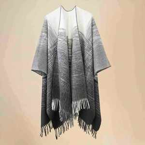 Chal largo de lana de lujo para mujer, estilo poncho grueso con borlas, ideal para invierno, venta al por mayor - Product Image 6