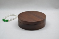 Boîte ronde de luxe en bois de noyer faite à la main pour le stockage de bijoux boîte-cadeau pour bracelets colliers bagues bois noir et bambou