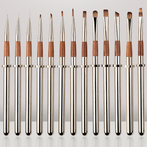 Ensemble de 13 pinceaux à ongles professionnels avec manche en métal pour la peinture au gel et le liner, pour la manucure - Product Image 4