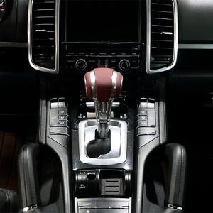 Accessoire <span class=keywords><strong>de</strong></span> voiture <span class=keywords><strong>de</strong></span> haute technologie, <span class=keywords><strong>pommeau</strong></span> <span class=keywords><strong>de</strong></span> levier <span class=keywords><strong>de</strong></span> vitesses en cuir et fibre <span class=keywords><strong>de</strong></span> carbone avec installation facile pour Porsche Cayenne 2011-2017 - Product Image 6