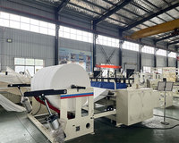 Ligne de production de papier hygiénique à gaufrer entièrement automatique pour la fabrication de petits rouleaux de papier hygiénique