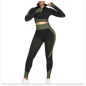 Ensemble de yoga sans couture : Leggings taille haute et soutien-gorge de sport – Tenue de sport pour l'entraînement, la gym et les séances de yoga pour femmes - Product Image 3