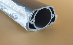 โปรไฟล์พลาสติก PVC เป็นมิตรกับสิ่งแวดล้อม ทนทาน รุ่น LX Chemical LX5450 สำหรับโรงแรม โรงพยาบาล อาคาร ดีไซน์ทันสมัย ผลิตด้วยกระบวนการอัดรีดพลาสติก - Product Image 3