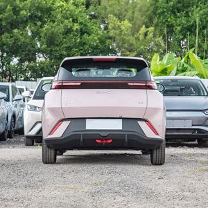 2025 nouvelle voiture moins cher SUV pur véhicule électrique EV BYD mouette volant 405 km à vendre - Product Image 6