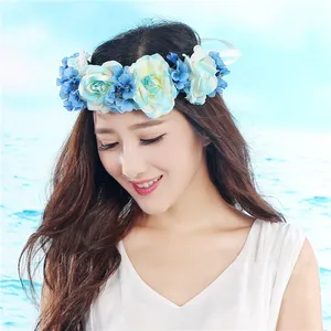 Corona <span class=keywords><strong>di</strong></span> <span class=keywords><strong>Fiori</strong></span> Bianchi e Blu <span class=keywords><strong>per</strong></span> <span class=keywords><strong>Capelli</strong></span>, Accessori Floreali <span class=keywords><strong>per</strong></span> Festival - Product Image 1