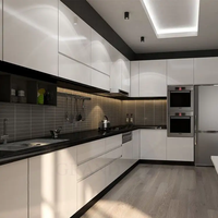Armoires de cuisine en MDF laqué sur mesure, design luxueux en bois de frêne avec charnières à fermeture amortie et plan de travail en quartz