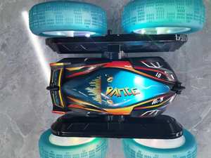 Voiture télécommandée RC de haute qualité avec roues lumineuses améliorées et bras oscillant, double télécommande, pour cascades, jouet pour enfants, pour jeu intérieur et extérieur - Product Image 4