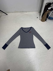 เสื้อยืดคอกว้างลายทางสไตล์อเมริกัน ทรงเข้ารูป แขนยาว ใส่ซ้อนเลเยอร์ได้ สวยเก๋ ดูดี เหมาะกับสาวๆ - Product Image 5