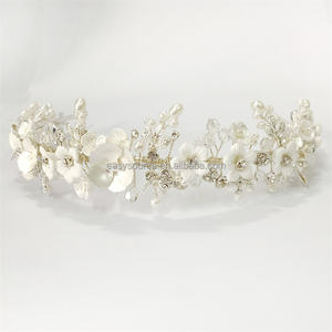 RE4647-3 capelli da sposa fatti a mano vite strass fiore in ceramica fascia da sposa gioielli per capelli da sposa - Product Image 1