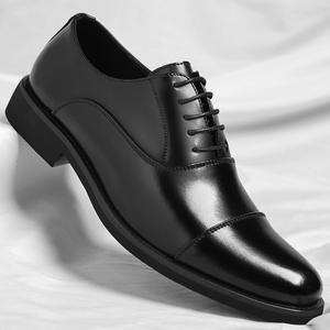 Chaussures habillées en cuir marron confortables et respirantes pour hommes, modèle Oxford à bout pointu, trois pièces, collection 2026 - Product Image 2
