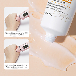 Crema Mani all'Estratto di Riso a Marchio Privato, Idratante, Sbiancante, Illuminante, Non Unta, Anti-Età, Texture Setosa e Liscia - Product Image 3