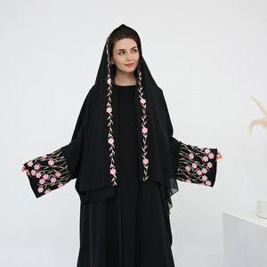 Nuevo y elegante vestido maxi abaya musulmán islámico para mujer con manga larga y adornos de jacquard y cuentas. - Product Image 2