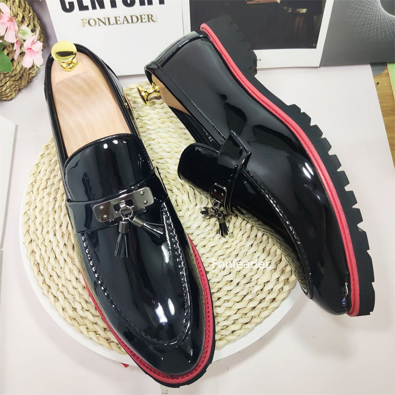 Latest Design Fashion Loafers Slip On Thick Sole Durable Wedding Formal Men Tassels Loafers Shoes