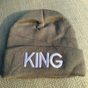 Bonnet de <span class=keywords><strong>pêcheur</strong></span> d'hiver tricoté avec logo personnalisé en gros Bonnets de <span class=keywords><strong>roi</strong></span> et de reine brodés à revers - Product Image 5