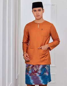 ชุดเสื้อผ้าผู้ชายมลายูแบบสั่งตัดปี 2024 เสื้อเชิ้ตติดกระดุมพร้อมกางเกงยางยืด บาจู มาเลยู เสื้อผ้าผู้ชายมุสลิมอิสลาม - Product Image 5