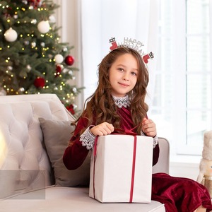 ที่คาดผมประดับเพชรและตัวอักษรระยิบระยับสำหรับเทศกาลคริสต์มาส - Product Image 5