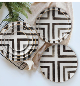 Service <span class=keywords><strong>de</strong></span> table en porcelaine fine créative, bols, assiettes, ensembles blancs avec bordure dorée, céramique haut <span class=keywords><strong>de</strong></span> gamme, motif croisement, <span class=keywords><strong>vaisselle</strong></span>, ensembles <span class=keywords><strong>de</strong></span> dîner - Product Image 1