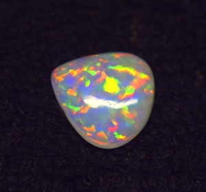 Opale naturelle multi-feu de haute qualité 6,3 CT, cabochon, pierre précieuse en vrac 15,7*14,9*5,8 mm pour la fabrication de bijoux - Product Image 6