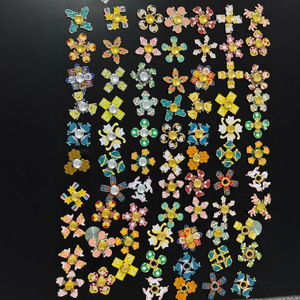 In magazzino produttore Anti Stress materiale In metallo giocattolo a mano abbagliante punta del dito giroscopio In metallo Fidget Spinner per <span class=keywords><strong>adulti</strong></span> con scatola - Product Image 2