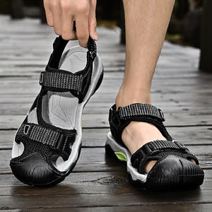 <span class=keywords><strong>Sandales</strong></span> de randonnée pour hommes avec embout de protection, empeigne en mélange de <span class=keywords><strong>cuir</strong></span> et mesh, sangles réglables pour un confort tout au long de la journée - Product Image 1