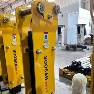 Nuevo martillo hidráulico de tipo superior abierto SB30 con componentes de motor y núcleo del motor - Product Image 1