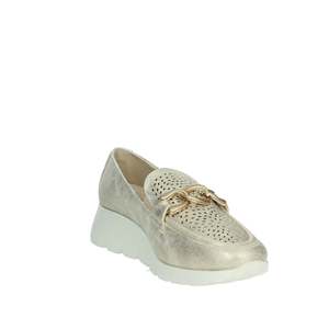 Amarpies Mocasines de mujer AMD28405 Zapatos planos color platino con diseño perforado y suela gruesa - Product Image 5