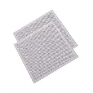 Plaque de plâtre perforée pour <span class=keywords><strong>plafond</strong></span> suspendu, vente en gros, bord carré, plafonds en gypse PVC - Product Image 1