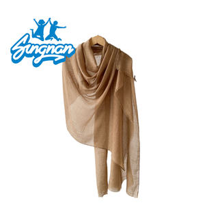 शरद ऋतु सर्दियों की नई मुस्लिम महिला वर्ग ठोस रंग यूरोपीय अमेरिकी शॉल हल्के गले गले से गर्म बांस - Product Image 5