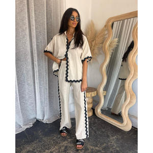 Новинка 2026, новинка, весна, Простые Модные шорты, комплект из 2 предметов, кардиганы с короткими рукавами и пуговицами, волнистые повседневные женские костюмы - Product Image 1