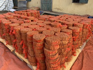 El cigarro/palo de canela Cassia DE ALTO aceite en Yen Bai Vietnam con el mejor precio (PALITOS DE CANELA) - Product Image 2