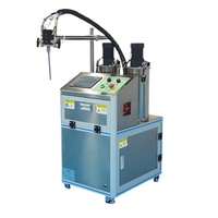 Machine à mousser le polyuréthane pour la fabrication automatique de coussins de siège de canapé, de coussins de chaise de bureau, de sacs chimiques et de bois