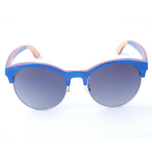 Gafas de Sol de Madera Polarizadas con Lentes TAC UV400, Unisex, Protección Solar, para Viajes, Conducción y Actividades al Aire Libre, Modelo W3007 - Product Image 1