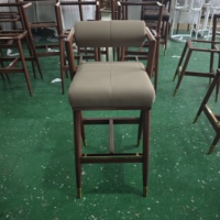 Tabouret de bar en bois avec dossier et assise en similicuir crème, chaise haute pour la maison et les restaurants