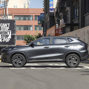 Многоцветный кузов внедорожника длиной 4540 мм, 5 дверей, 5 мест, топливный бак 51 л, автоматическая коробка передач, темная задняя камера, турбо, Changan X5 PLUS - Product Image 3