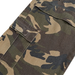 กางเกงขายส่งลายปะติดสำหรับผู้ชาย กางเกงผ้าฝ้ายลายพรางสไตล์ฮิปฮอป แฟชั่นใหม่ สตรีทแวร์ กางเกงยีนส์ผู้ชาย - Product Image 4