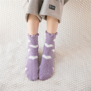 Vente en gros de chaussettes classiques mi-mollet pour femmes motif rayé en molleton de <span class=keywords><strong>corail</strong></span> sans perte d'étriers tricotés chauds et confortables - Product Image 3