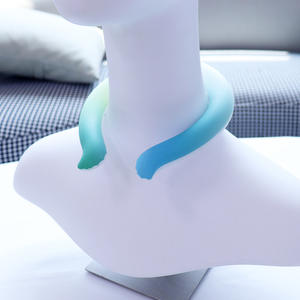 Japanisches koreanisches Gradient-Eis halsband für den Sommer Neuer schein ung Cross-Border Cooling Artifact Hot Cold Packs Hängende Hals-Eis <span class=keywords><strong>massage</strong></span> - Product Image 3