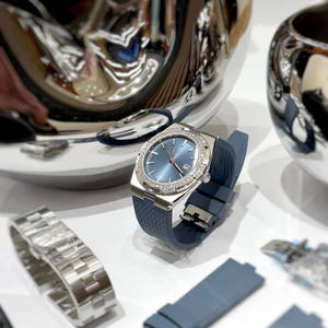 <span class=keywords><strong>Montre</strong></span>-<span class=keywords><strong>bracelet</strong></span> de luxe haut de gamme en acier inoxydable sertie de diamants, verre saphir, mouvement à quartz, résistante à l'eau - Product Image 1