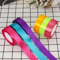 Pita Satin Warna Solid Grosir Dua Sisi Custom Berbagai Lebar dan Panjang untuk Festival, Pengikatan Bunga, Kerajinan, dan Kemasan Hadiah