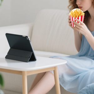 Boîtes en papier pour frites et popcorn jetables personnalisées à la vente chaude, emballages pour collations à emporter - Product Image 4
