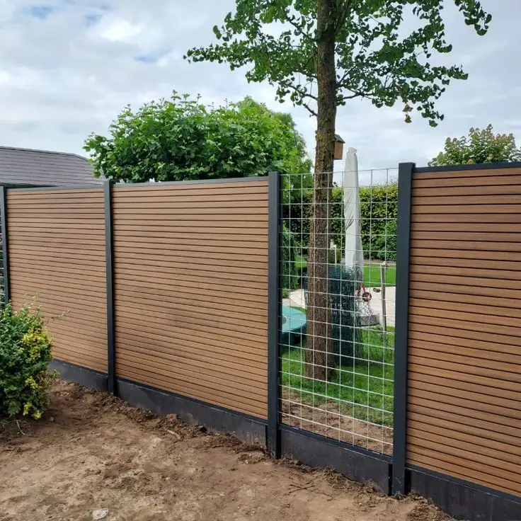 Pannelli in alluminio di nuova concezione Hk Garden Fence Privacy pannelli di recinzione in Pvc