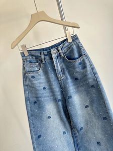 Jean en denim vintage bleu rose brodé de strass pour femme, taille haute, coupe droite, délavé, tendance été - Product Image 5