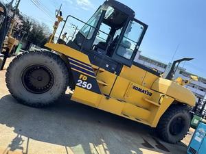 כוח חזק <span class=keywords><strong>komatsu</strong></span> <span class=keywords><strong>25</strong></span> טון יד שניה כבדה מלגזה משאית להעלות 4.5 מ '3 מ' מקורי fdkomatsu 250 lifter דיזל בשימוש מלגזות - Product Image 6