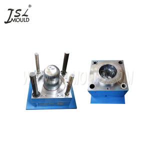 Moule pour mangeoires et abreuvoirs à volailles en plastique injecté - Product Image 2