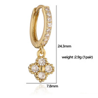 Anting-anting wanita bergaya elegan, berbahan tembaga mewah dengan zircon dan desain bunga semanggi empat daun.