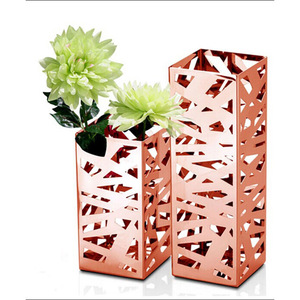 Caja de Regalo Premium Ecológica de Madera Maciza para Botellas de Champán, Whisky y Vino con Diseño Pintado para Botellas de Bebidas - Product Image 2