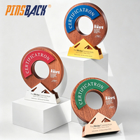 Trophée de compétition de football en résine de cristal gravé au laser - Récompense durable et polie avec couleur et logo personnalisés